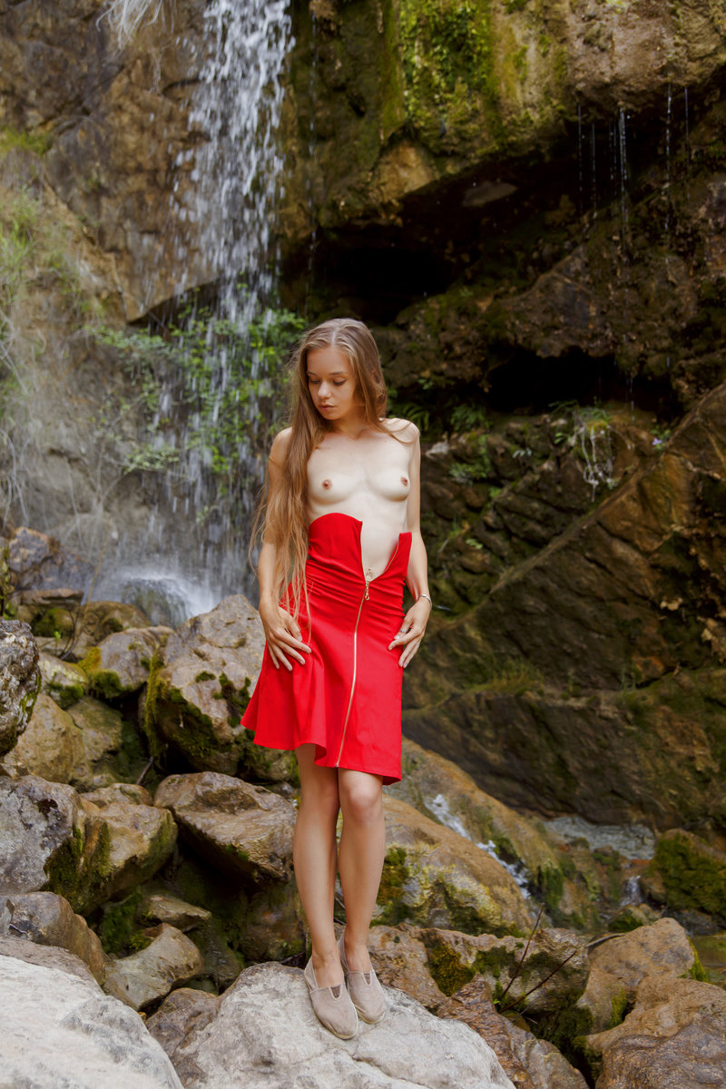 Екатеринка, 25